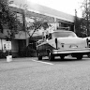 Meet your Posher, Zachary